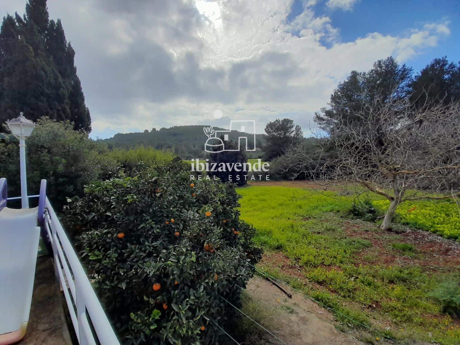 6 bedroom Villa for sale in Santa Eulalia / Santa Eularia with pool garage - € 2,690,000 (Ref: 9511386)