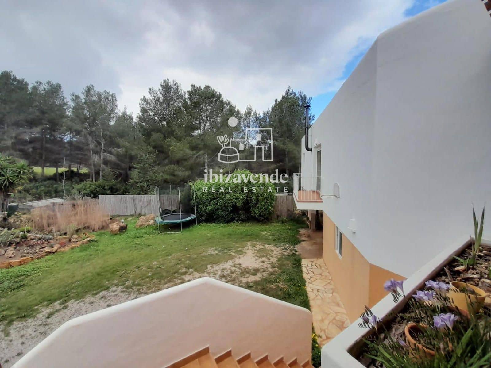 6 bedroom Villa for sale in Santa Eulalia / Santa Eularia with pool garage - € 2,690,000 (Ref: 9511386)