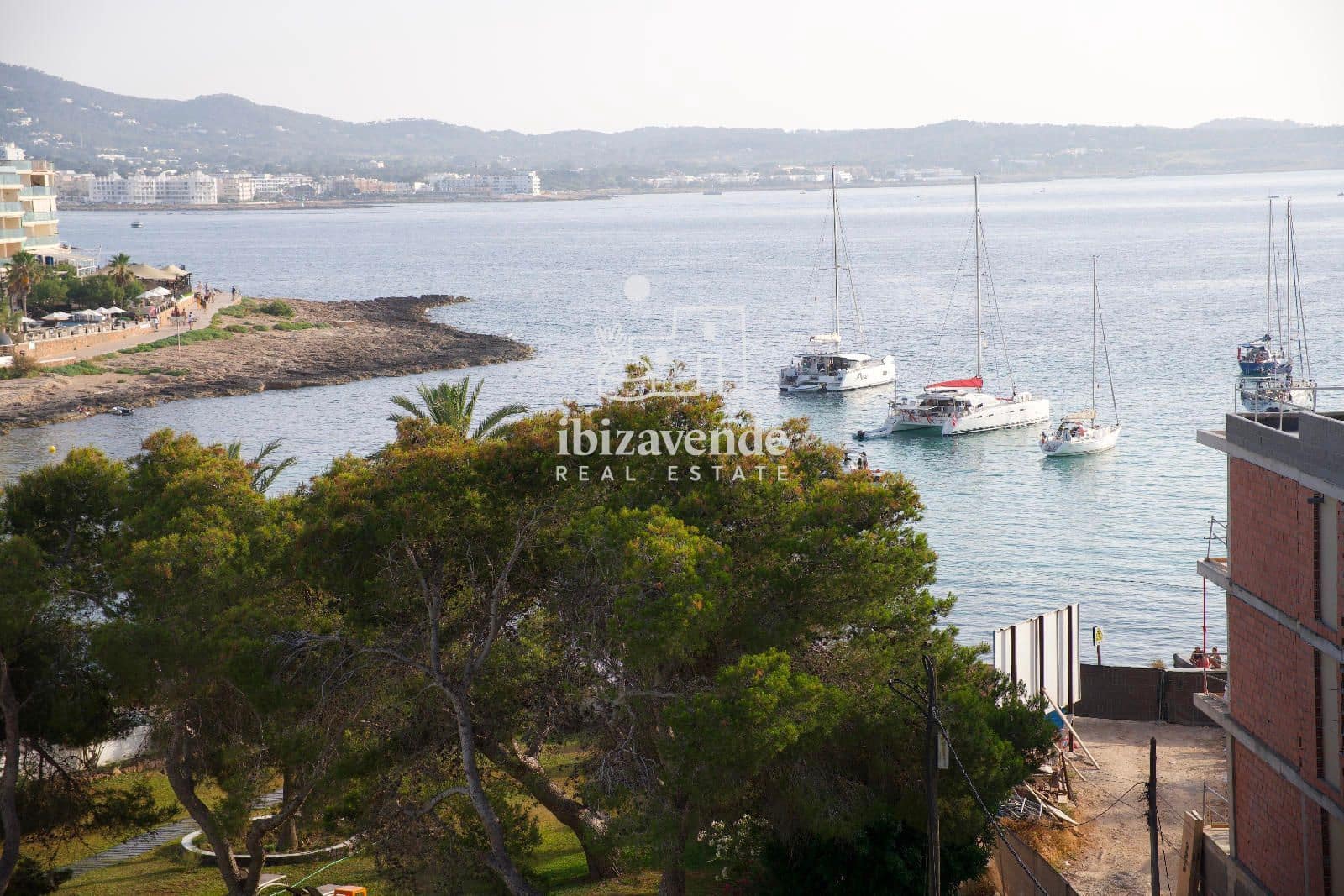 2 soveværelse Penthouse til leje i Cala Gracio med swimmingpool garage - € 1.500 (Ref: 9517866)