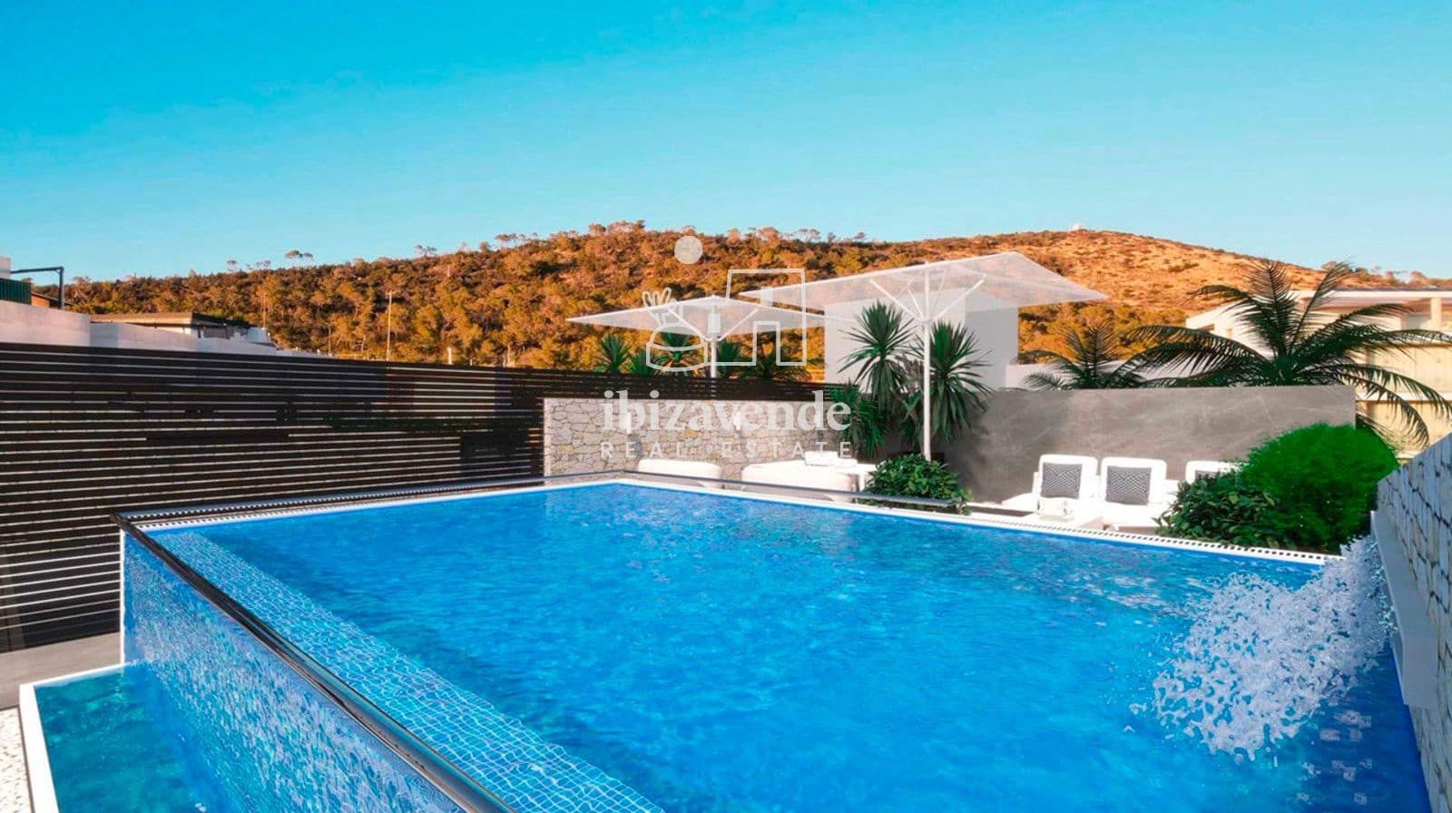 2 bedroom Flat for sale in Cala Gracio with pool garage - € 410,000 (Ref: 9519334)