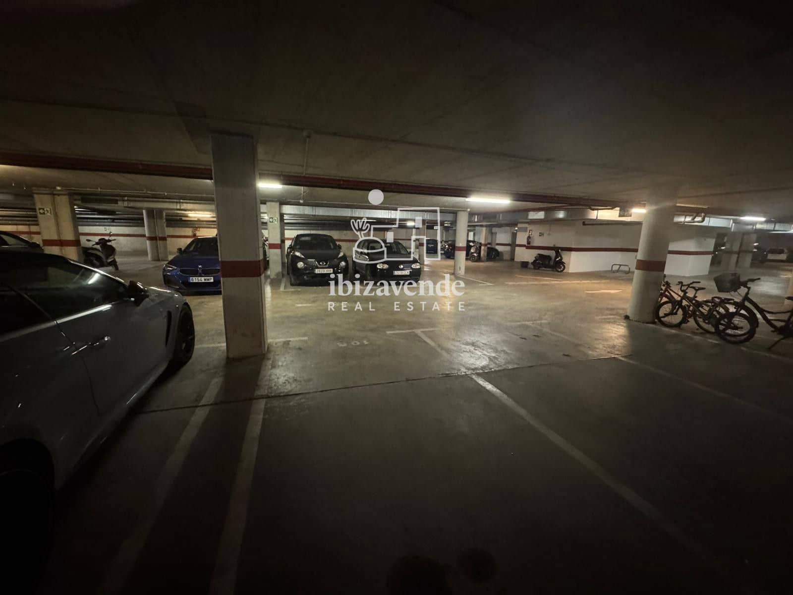 Piso de 2 habitaciones en Ibiza / Eivissa ciudad en alquiler con piscina garaje - 6.000 € (Ref: 9519395)