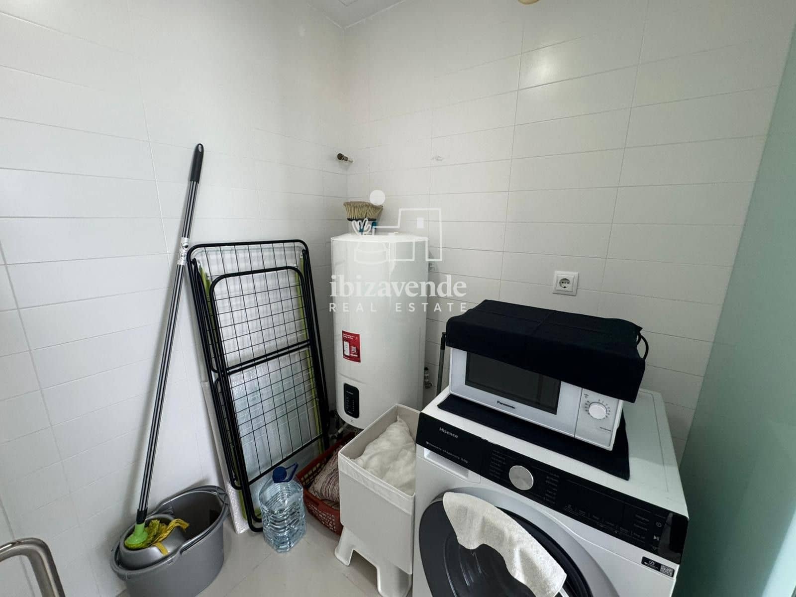 Piso de 2 habitaciones en Ibiza / Eivissa ciudad en alquiler con piscina garaje - 6.000 € (Ref: 9519395)