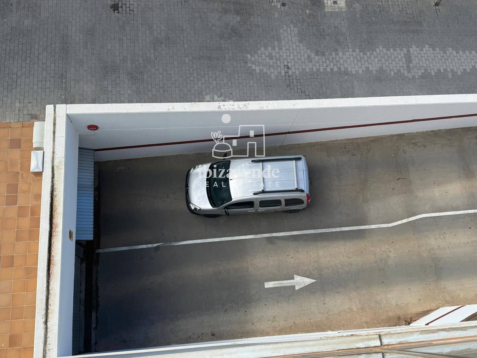 Piso de 2 habitaciones en Ibiza / Eivissa ciudad en alquiler con piscina garaje - 6.000 € (Ref: 9519395)