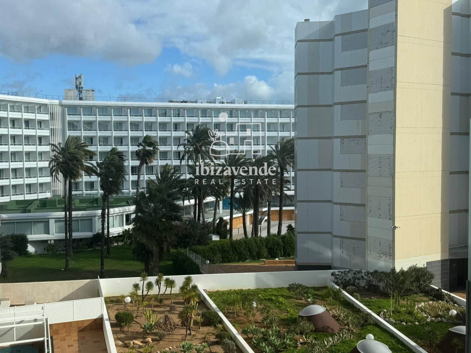 Piso de 2 habitaciones en Ibiza / Eivissa ciudad en alquiler con piscina garaje - 6.000 € (Ref: 9519395)