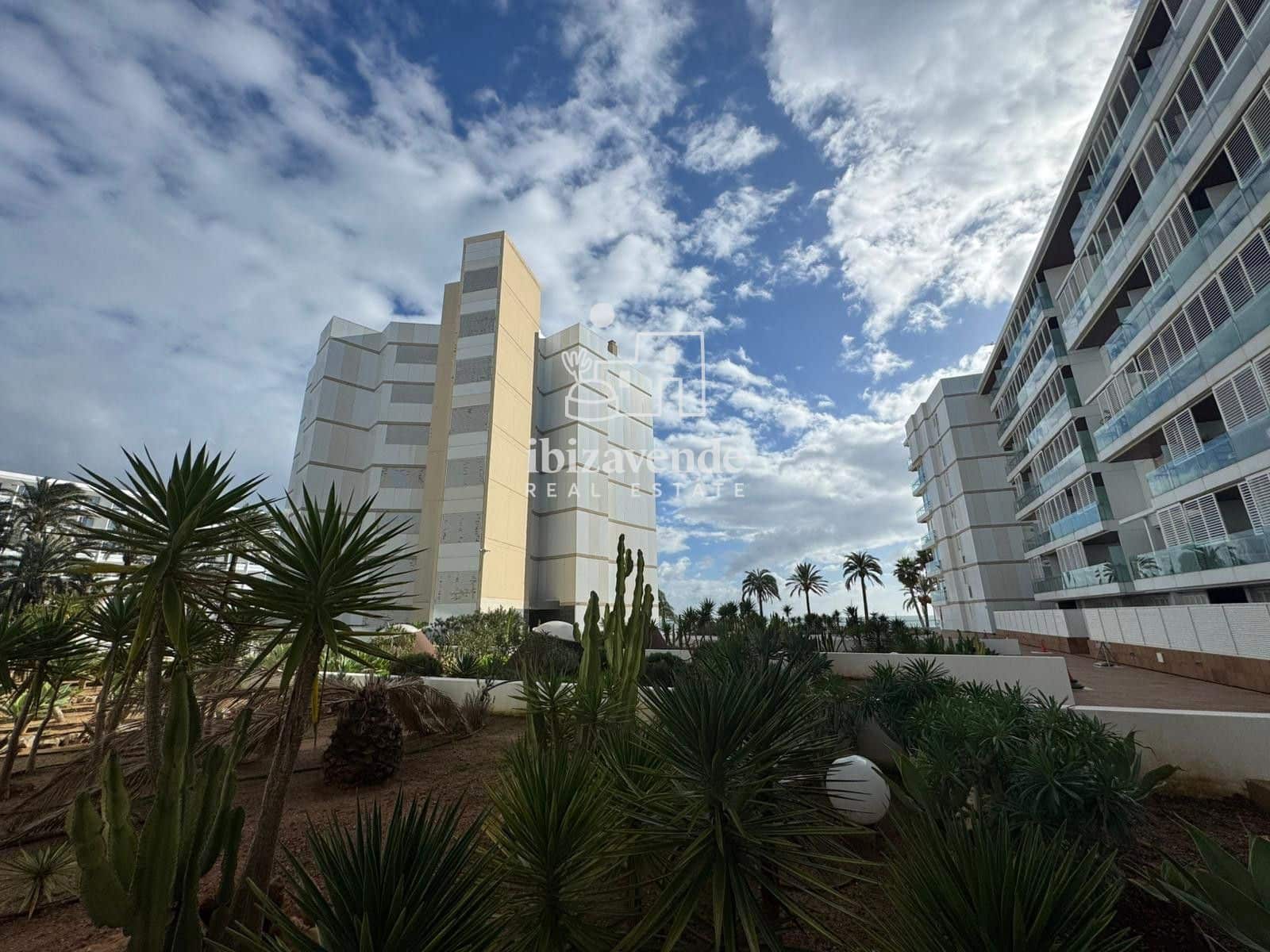 Piso de 2 habitaciones en Ibiza / Eivissa ciudad en alquiler con piscina garaje - 6.000 € (Ref: 9519395)