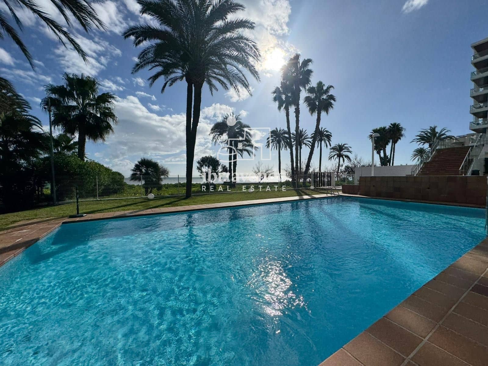 Piso de 2 habitaciones en Ibiza / Eivissa ciudad en alquiler con piscina garaje - 6.000 € (Ref: 9519395)