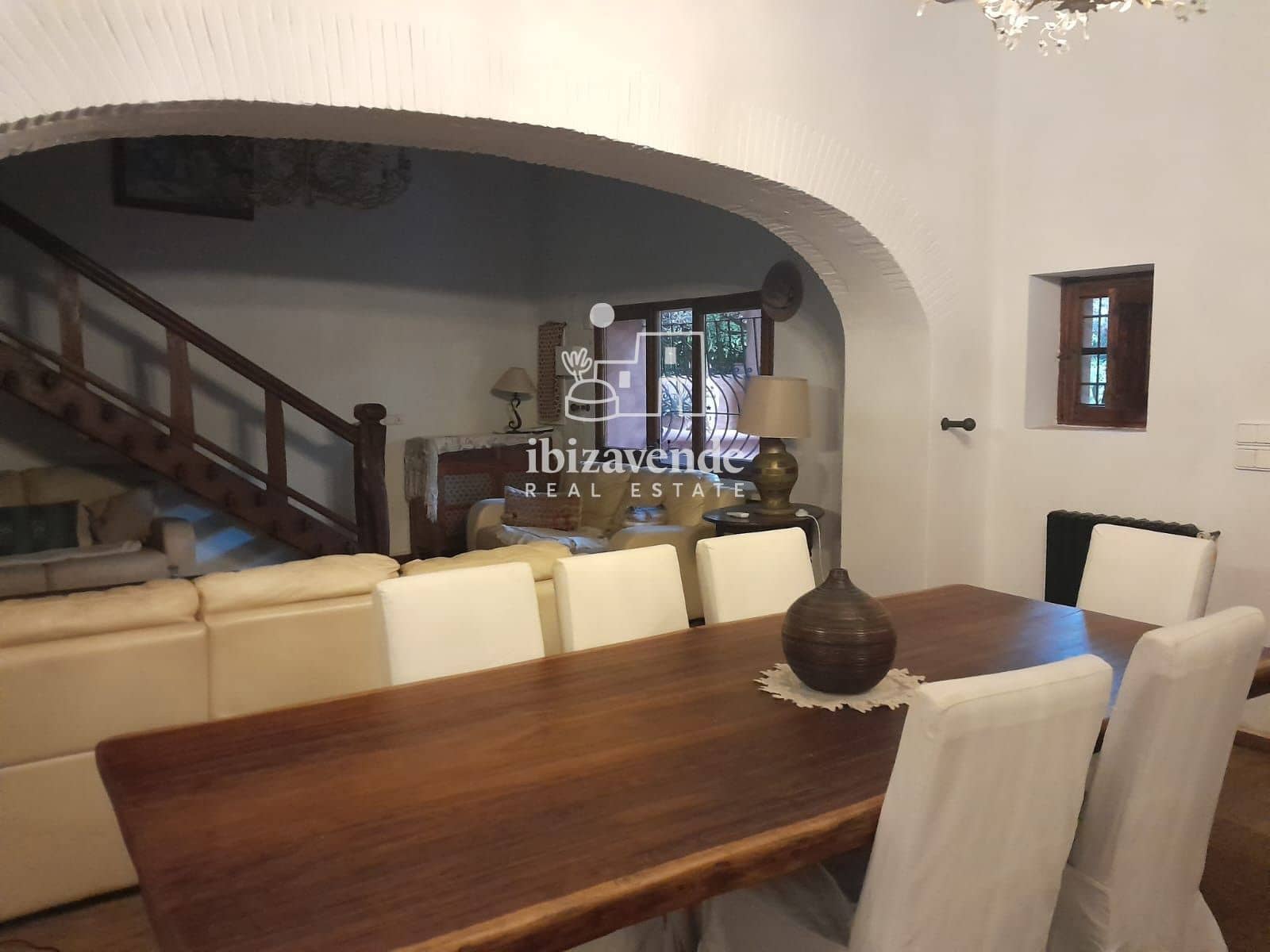 7 quarto Moradia para arrendar em Santa Eulalia / Santa Eularia com piscina garagem - 7 500 € (Ref: 9523588)