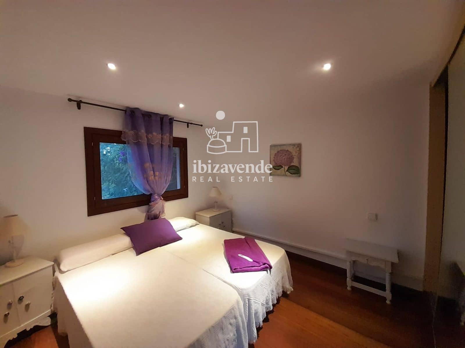 7 quarto Moradia para arrendar em Santa Eulalia / Santa Eularia com piscina garagem - 7 500 € (Ref: 9523588)