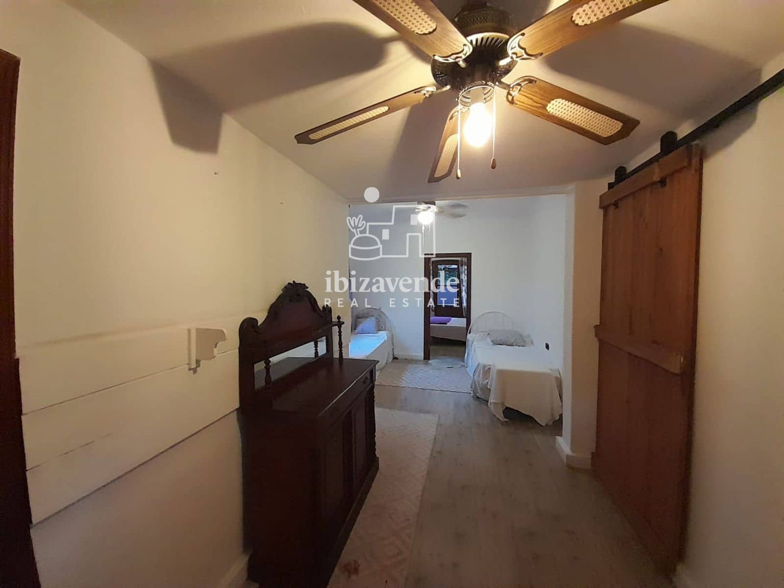 7 quarto Moradia para arrendar em Santa Eulalia / Santa Eularia com piscina garagem - 7 500 € (Ref: 9523588)