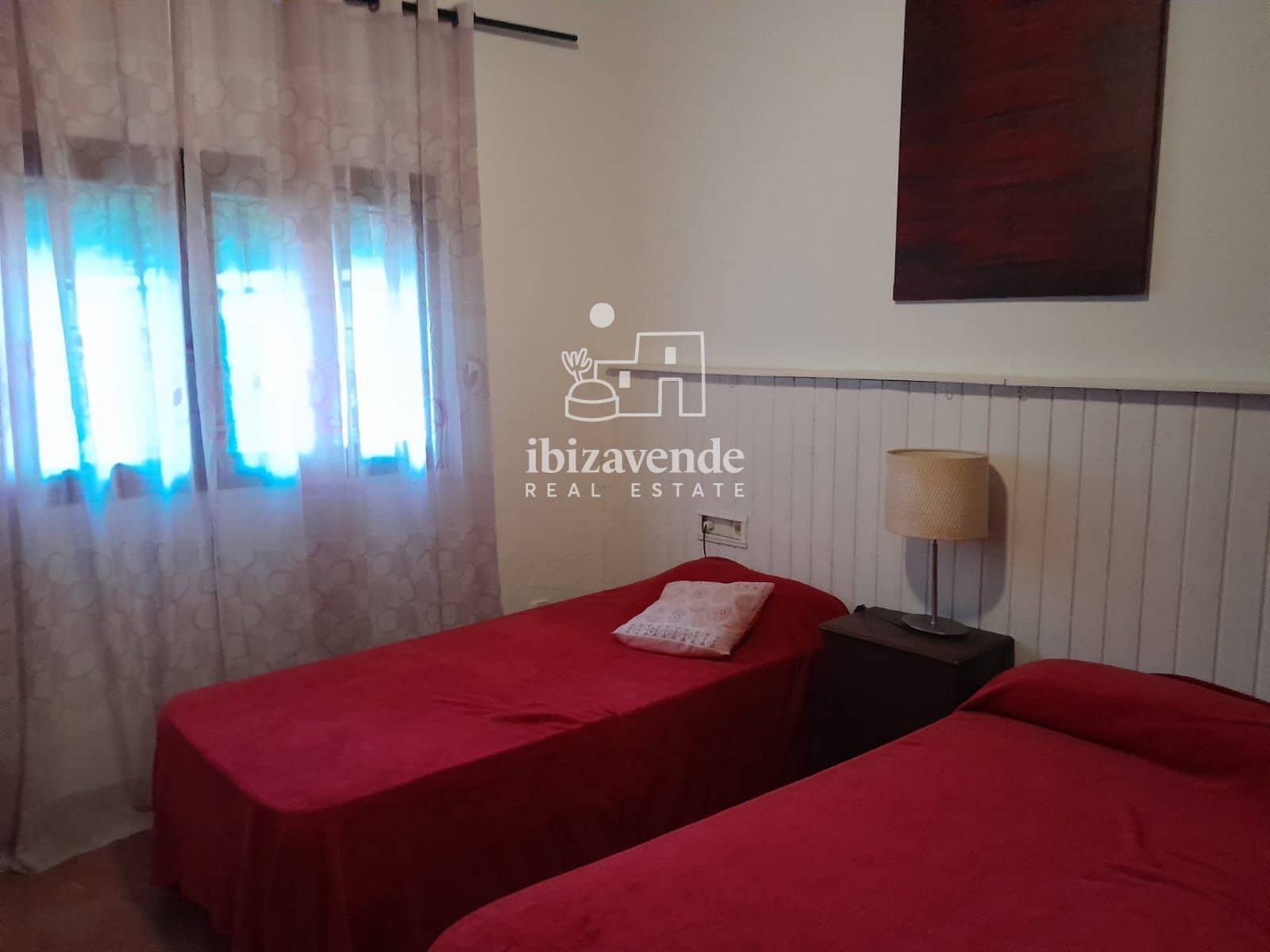 7 quarto Moradia para arrendar em Santa Eulalia / Santa Eularia com piscina garagem - 7 500 € (Ref: 9523588)