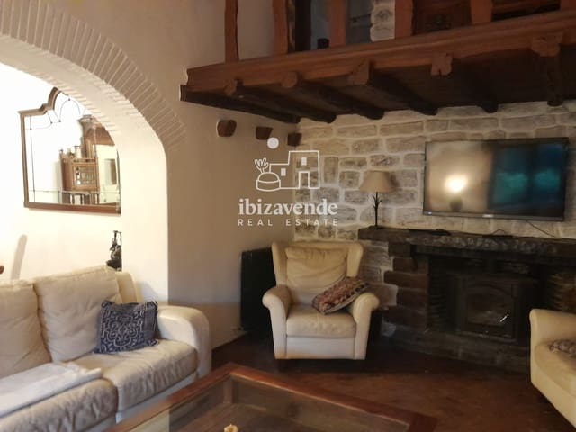 7 quarto Moradia para arrendar em Santa Eulalia / Santa Eularia com piscina garagem - 7 500 € (Ref: 9523588)