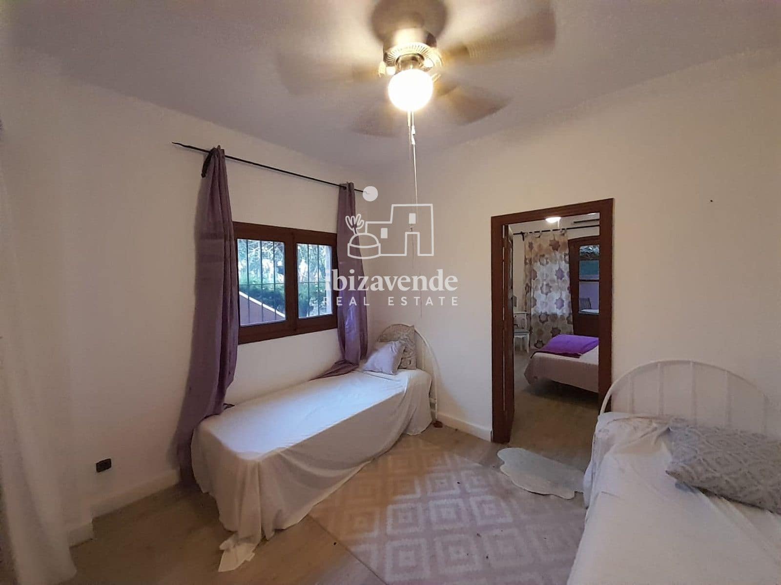 7 quarto Moradia para arrendar em Santa Eulalia / Santa Eularia com piscina garagem - 7 500 € (Ref: 9523588)