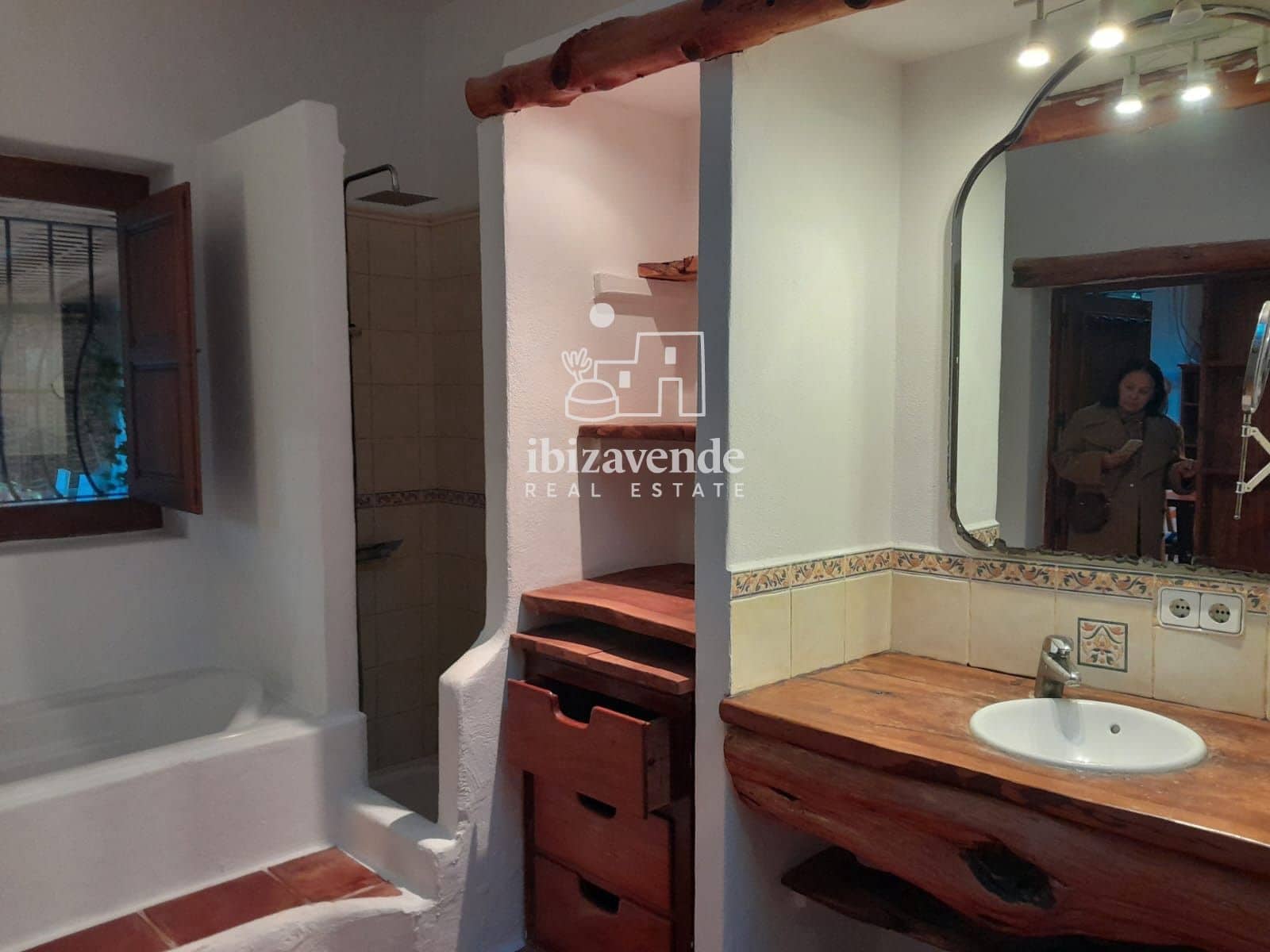 7 quarto Moradia para arrendar em Santa Eulalia / Santa Eularia com piscina garagem - 7 500 € (Ref: 9523588)