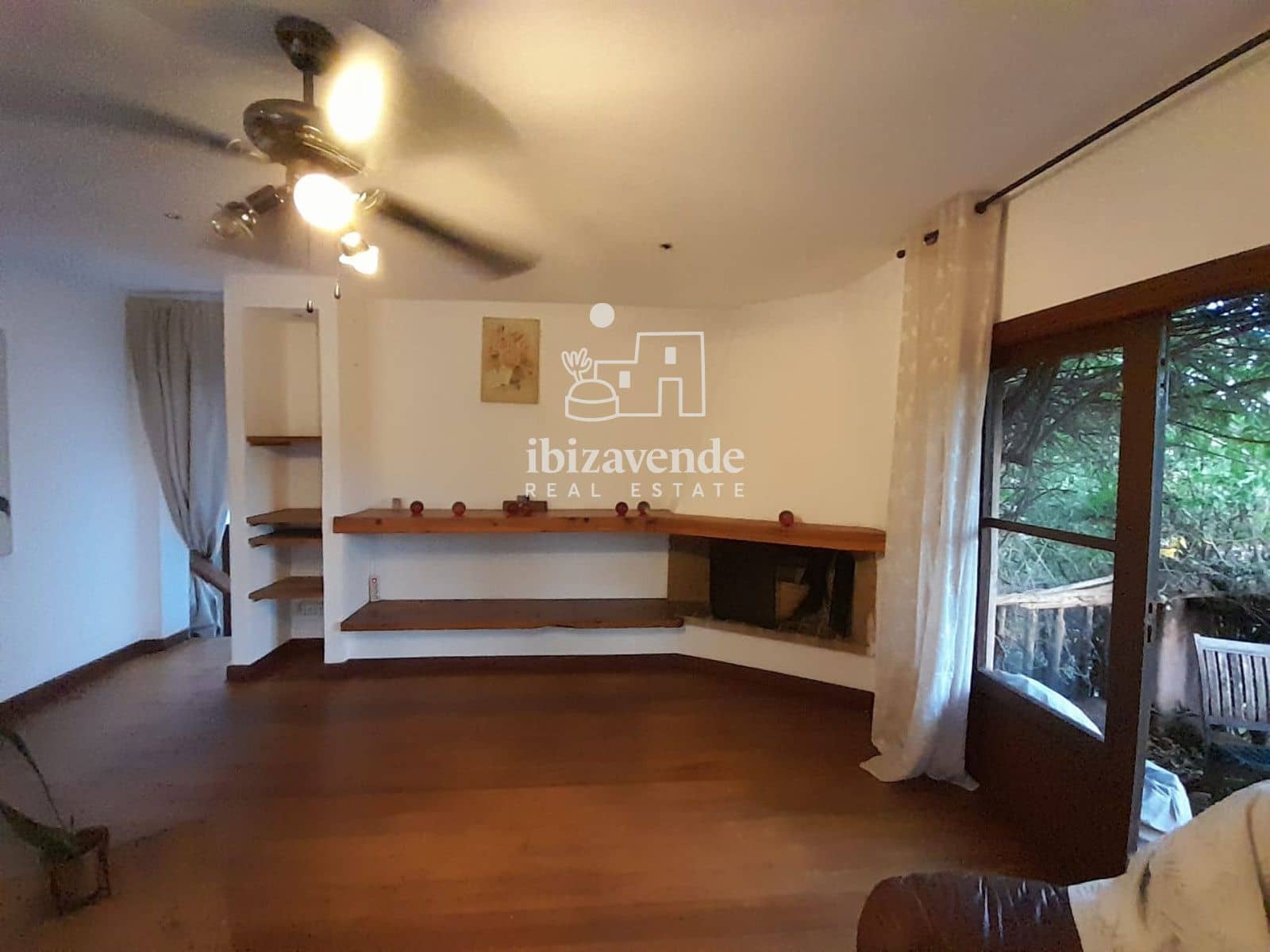 7 quarto Moradia para arrendar em Santa Eulalia / Santa Eularia com piscina garagem - 7 500 € (Ref: 9523588)