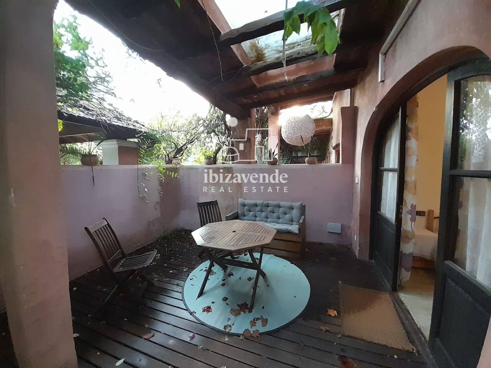 7 quarto Moradia para arrendar em Santa Eulalia / Santa Eularia com piscina garagem - 7 500 € (Ref: 9523588)