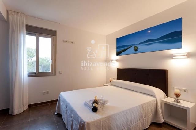 2 sypialnia Penthouse do wynajęcia w Cala Gracio, Sant Antoni de Portmany z garażem - 3 000 € (Ref: 9535122)