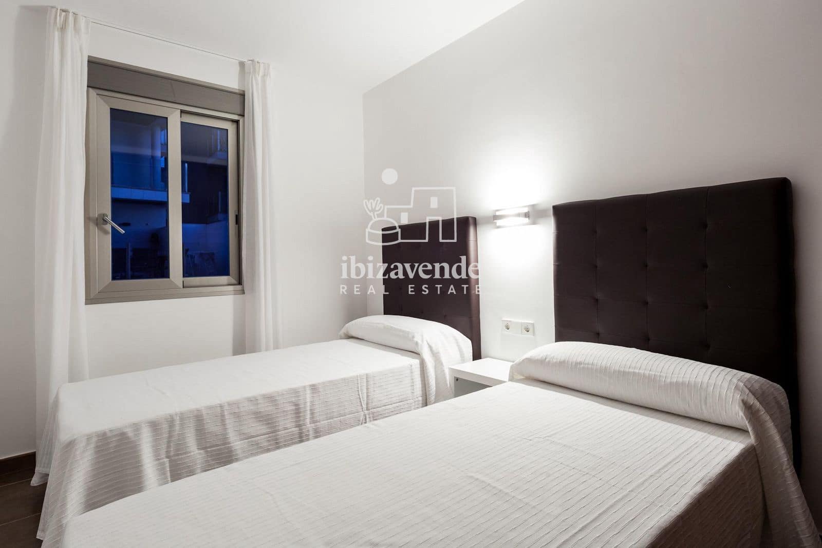 2 sypialnia Penthouse do wynajęcia w Cala Gracio z garażem - 3 000 € (Ref: 9535122)