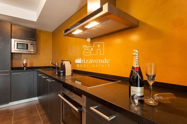 2 sypialnia Penthouse do wynajęcia w Cala Gracio, Sant Antoni de Portmany z garażem - 3 000 € (Ref: 9535122)