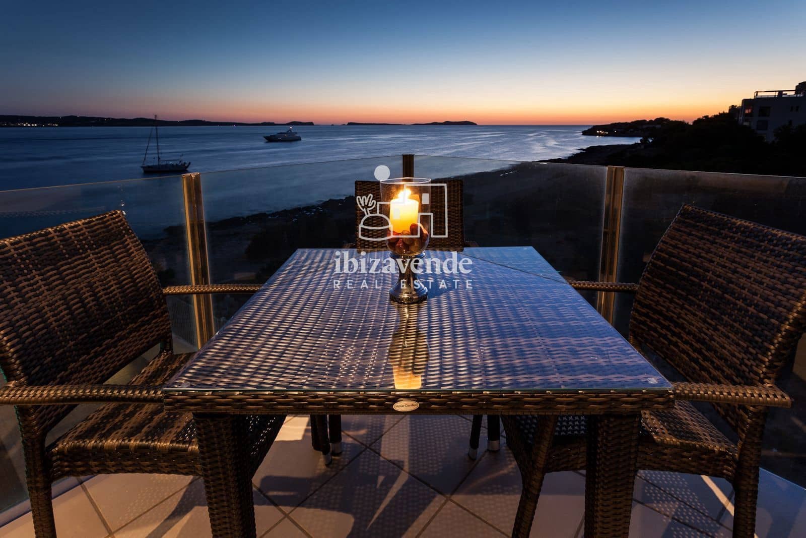 2 sypialnia Penthouse do wynajęcia w Cala Gracio z garażem - 3 000 € (Ref: 9535122)