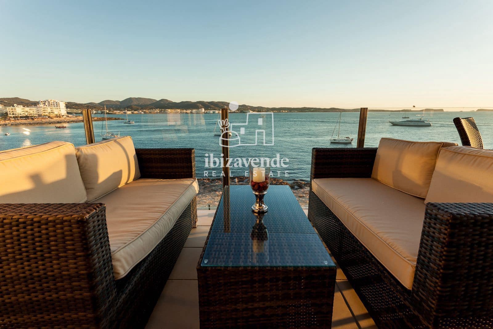 2 sypialnia Penthouse do wynajęcia w Cala Gracio z garażem - 3 000 € (Ref: 9535122)