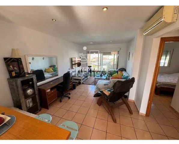 2 soverom Leilighet til leie i Sant Antoni de Portmany med svømmebasseng garasje - € 6 000 (Ref: 9539737)