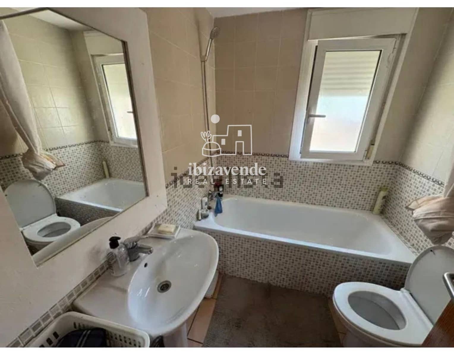 2 soverom Leilighet til leie i Sant Antoni de Portmany med svømmebasseng garasje - € 6 000 (Ref: 9539737)