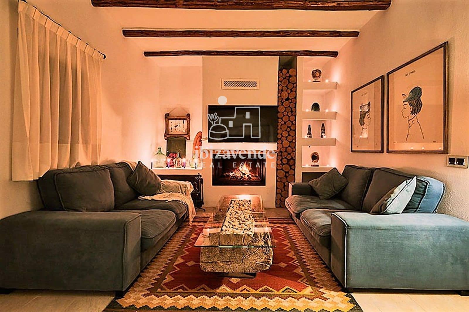 6 bedroom Villa for rent in Sant Jordi de Ses Salines with pool garage - € 10,000 (Ref: 9559811)