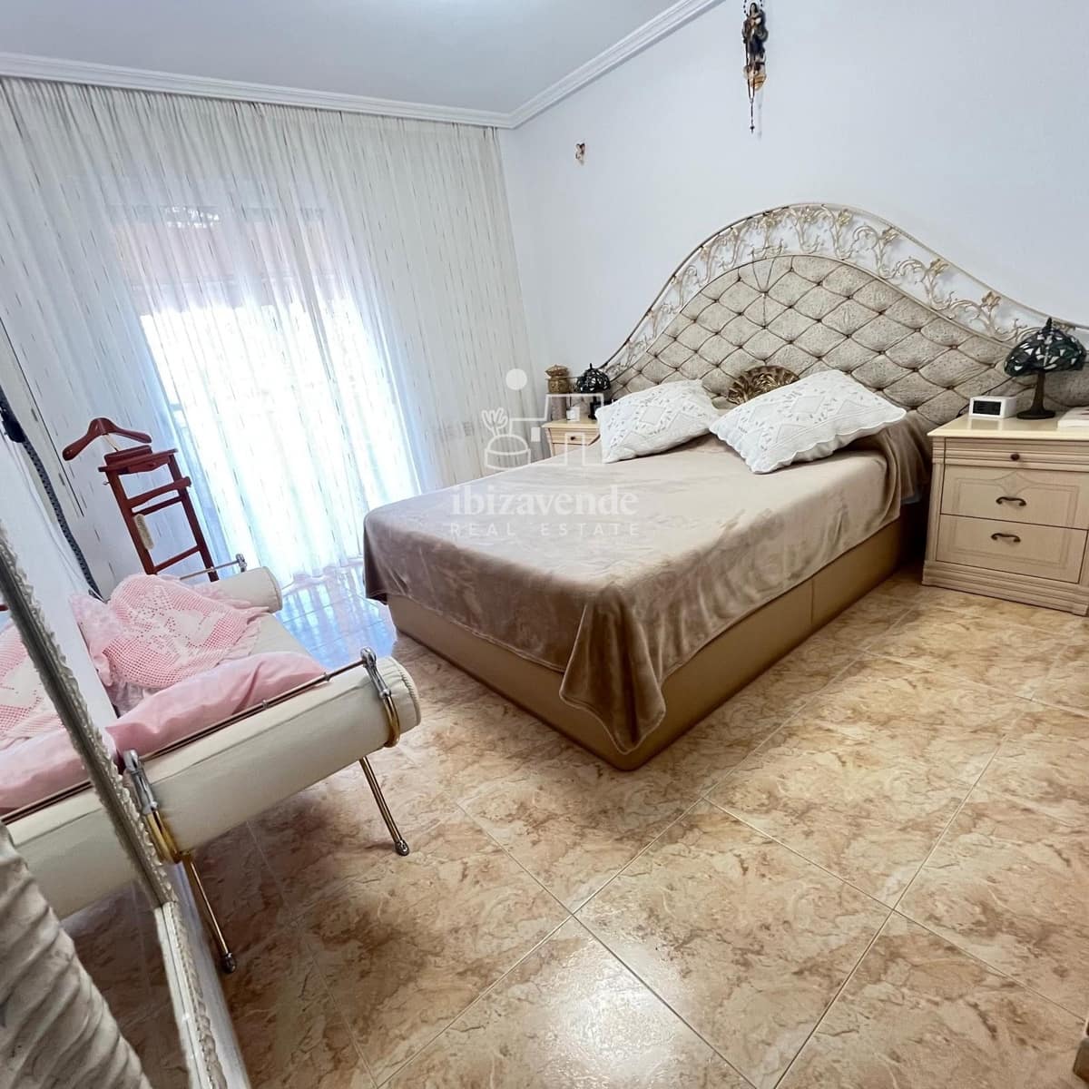 4 sovrum Lägenhet till salu i Ibiza stad med garage - 895 000 € (Ref: 9565482)