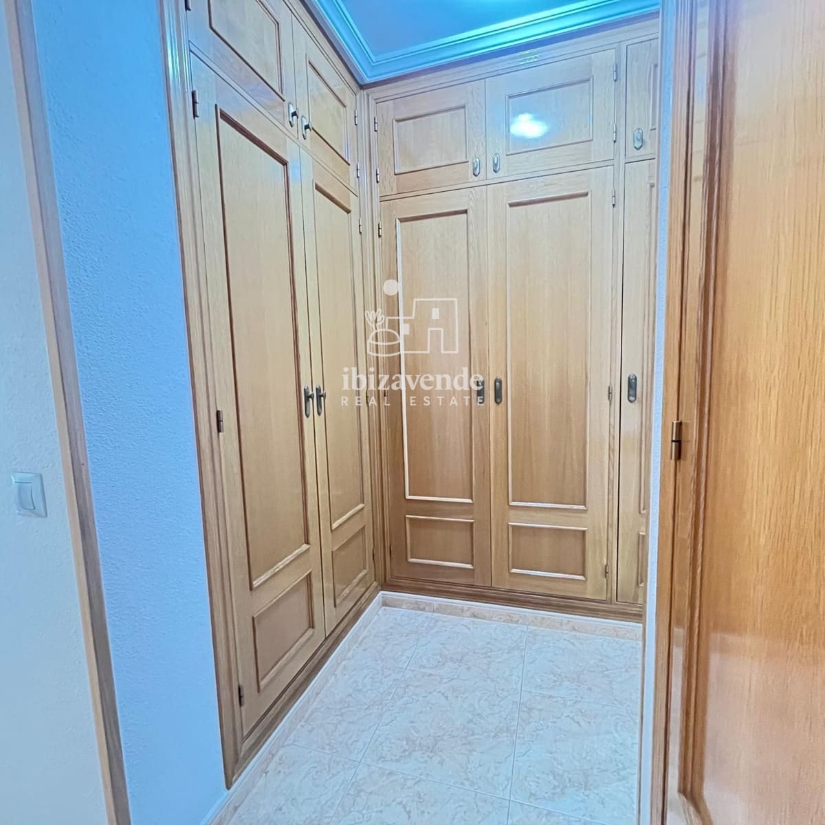 4 sovrum Lägenhet till salu i Ibiza stad med garage - 895 000 € (Ref: 9565482)