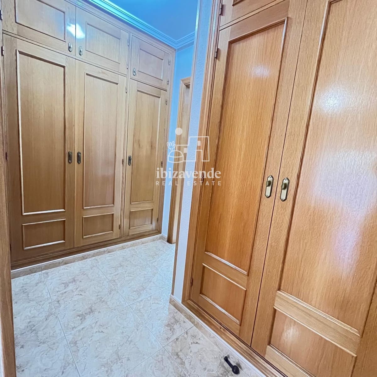 4 sovrum Lägenhet till salu i Ibiza stad med garage - 895 000 € (Ref: 9565482)