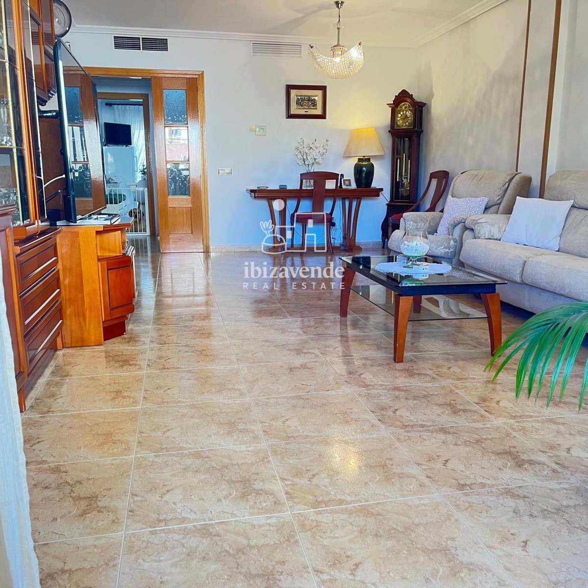 4 sovrum Lägenhet till salu i Ibiza stad med garage - 895 000 € (Ref: 9565482)