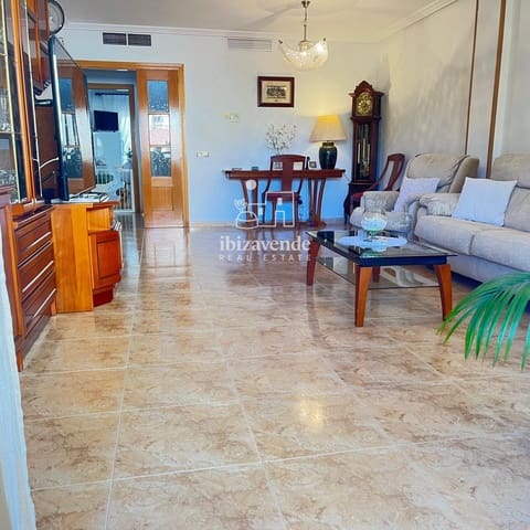 4 soveværelse Lejlighed til salg i Ibiza by med garage - € 895.000 (Ref: 9565482)