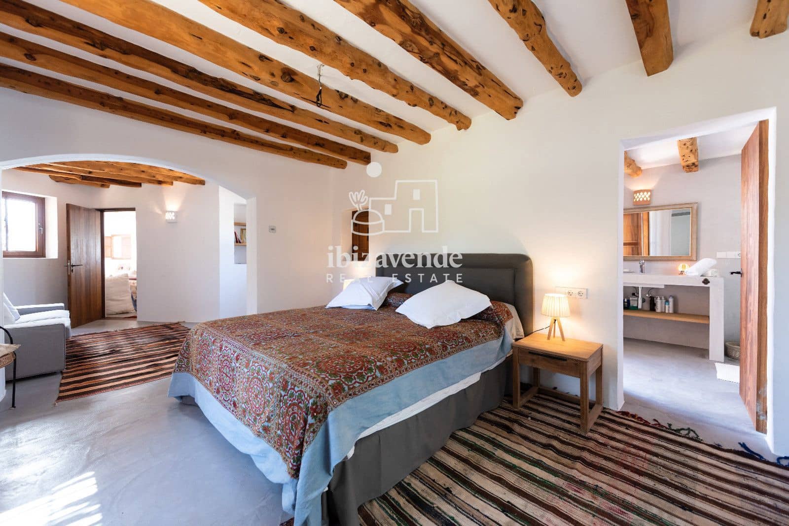 6 bedroom Villa for rent in Ibiza / Eivissa town with pool - € 12,000 (Ref: 9565961)