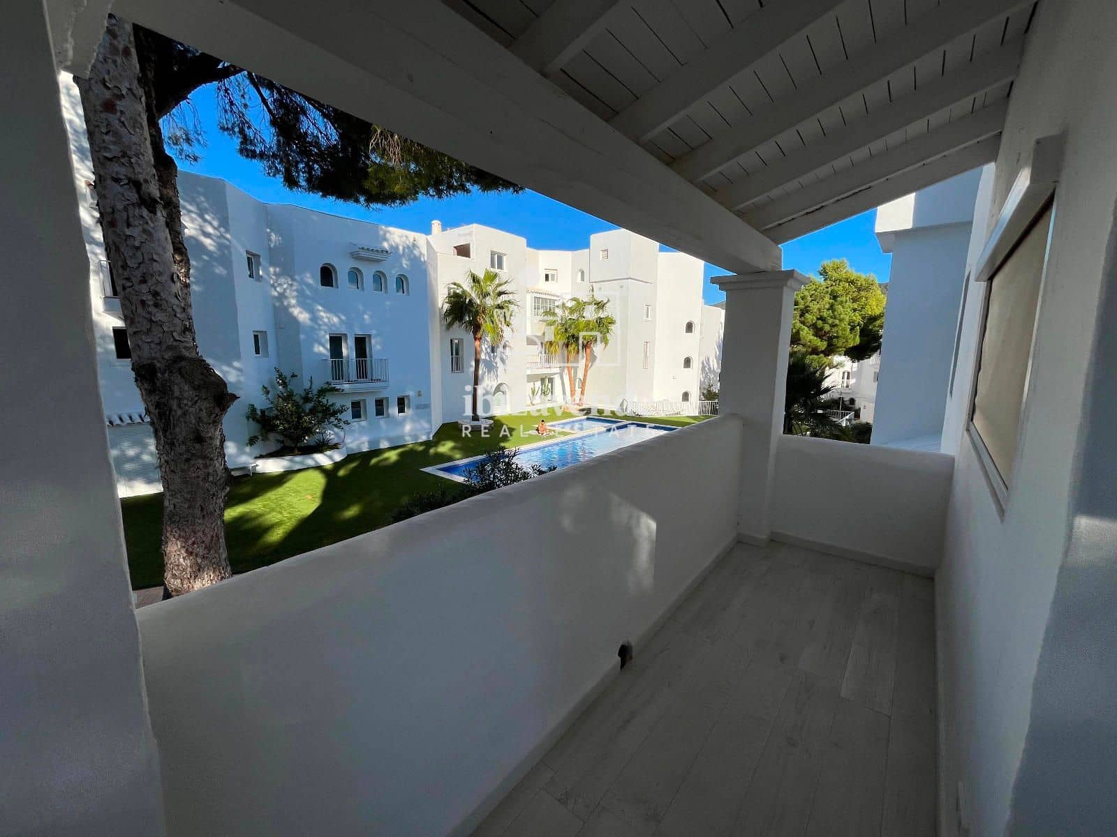 3 soveværelse Penthouse til leje i Cala Vadella med swimmingpool garage - € 5.000 (Ref: 9566723)