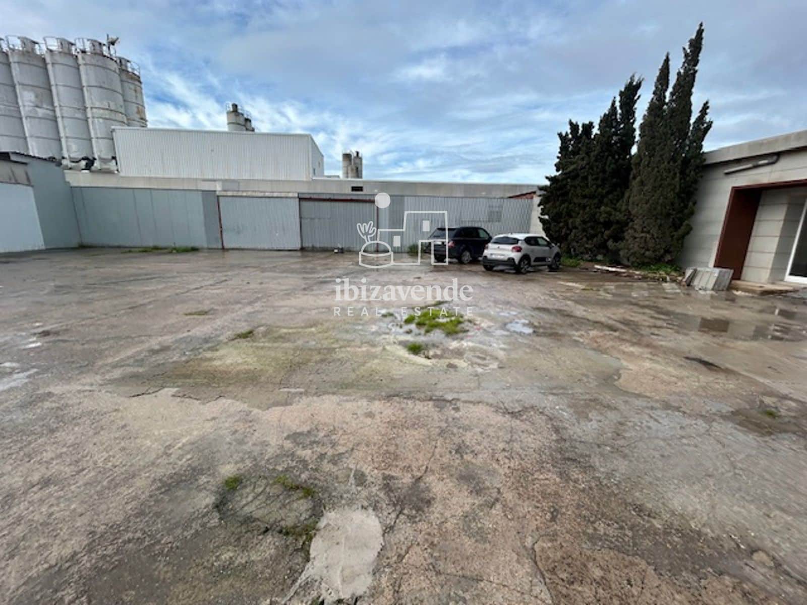 Kommersiell att hyra i Ibiza stad med garage - 8 500 € (Ref: 9569409)