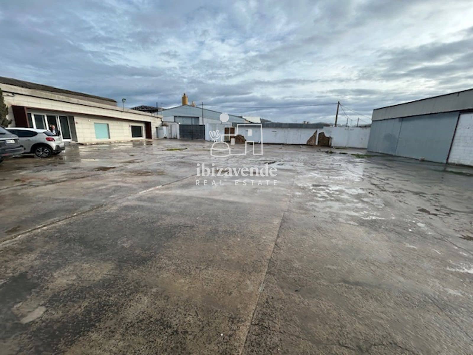 Kommersiell att hyra i Ibiza stad med garage - 8 500 € (Ref: 9569409)