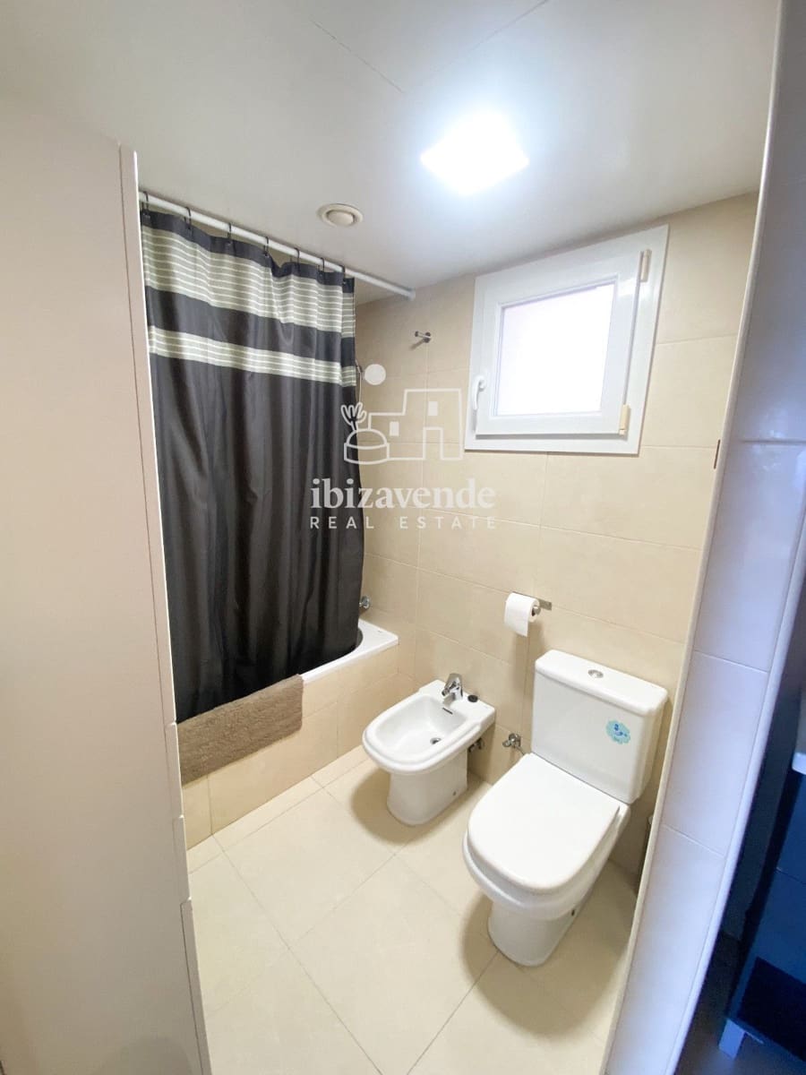 2 soveværelse Lejlighed til leje i Cala d'en Bou med swimmingpool - € 3.500 (Ref: 9570058)