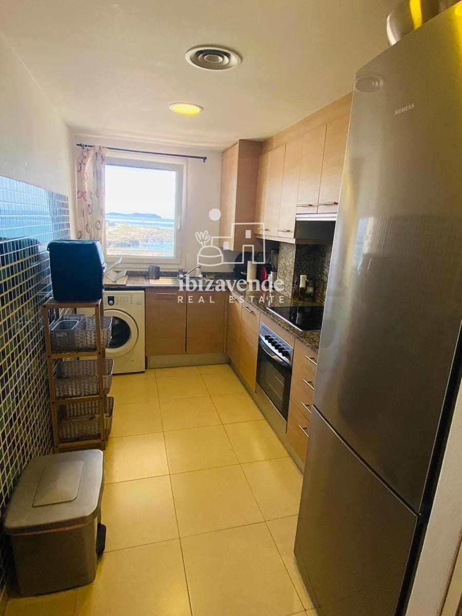 2 soveværelse Lejlighed til leje i Cala d'en Bou med swimmingpool - € 3.500 (Ref: 9570058)