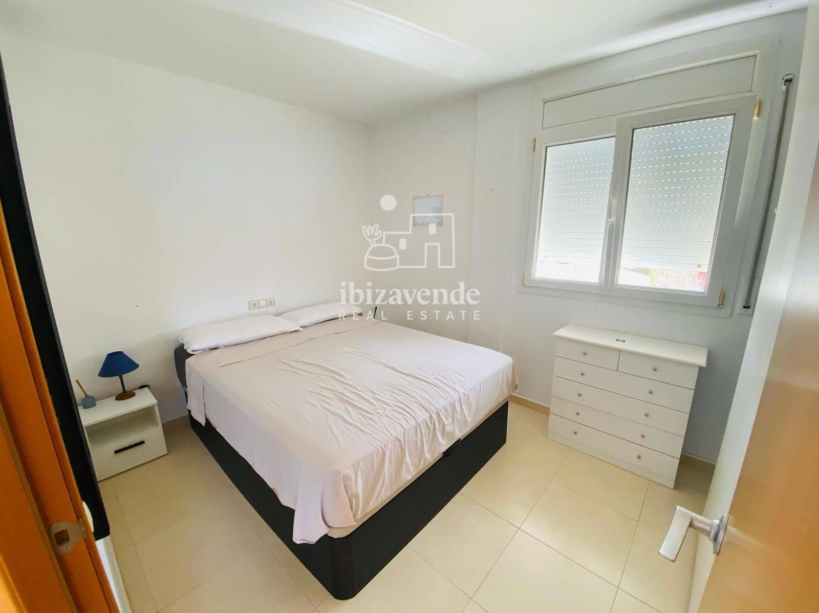 2 soveværelse Lejlighed til leje i Cala d'en Bou med swimmingpool - € 3.500 (Ref: 9570058)