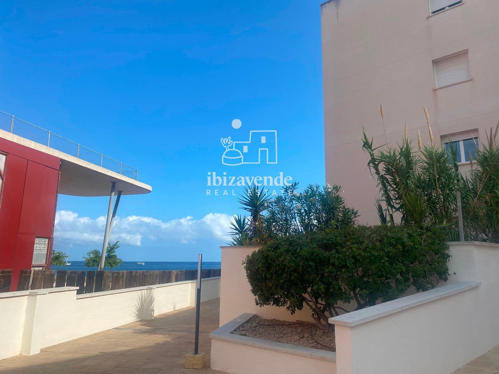 2 soveværelse Lejlighed til leje i Cala d'en Bou med swimmingpool - € 3.500 (Ref: 9570058)