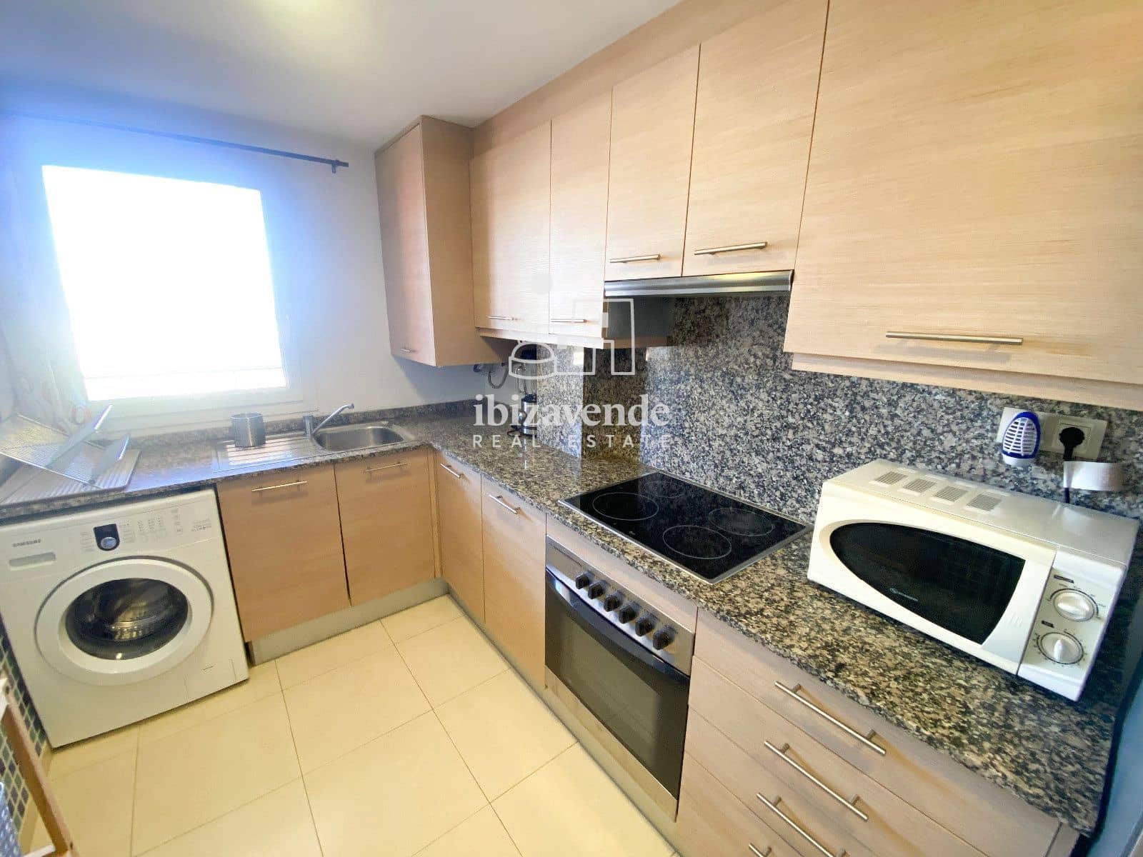 2 soveværelse Lejlighed til leje i Cala d'en Bou med swimmingpool - € 3.500 (Ref: 9570058)