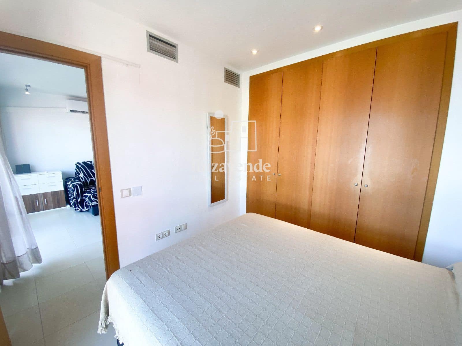 2 soveværelse Lejlighed til leje i Cala d'en Bou med swimmingpool - € 3.500 (Ref: 9570058)