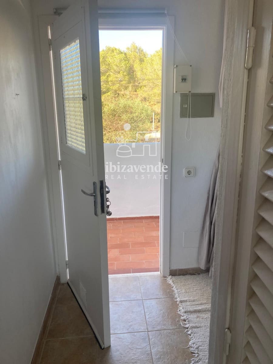 2 soveværelse Lejlighed til leje i Cala Tarida med swimmingpool garage - € 3.000 (Ref: 9570060)