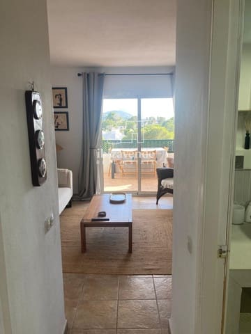 2 soveværelse Lejlighed til leje i Cala Tarida, San Jose / Sant Josep de Sa Talaia med swimmingpool garage - € 3.000 (Ref: 9570060)