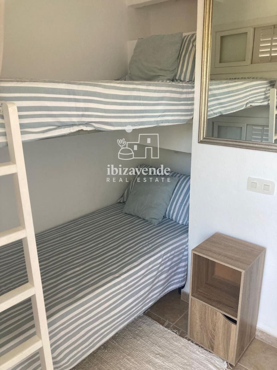 2 soveværelse Lejlighed til leje i Cala Tarida med swimmingpool garage - € 3.000 (Ref: 9570060)