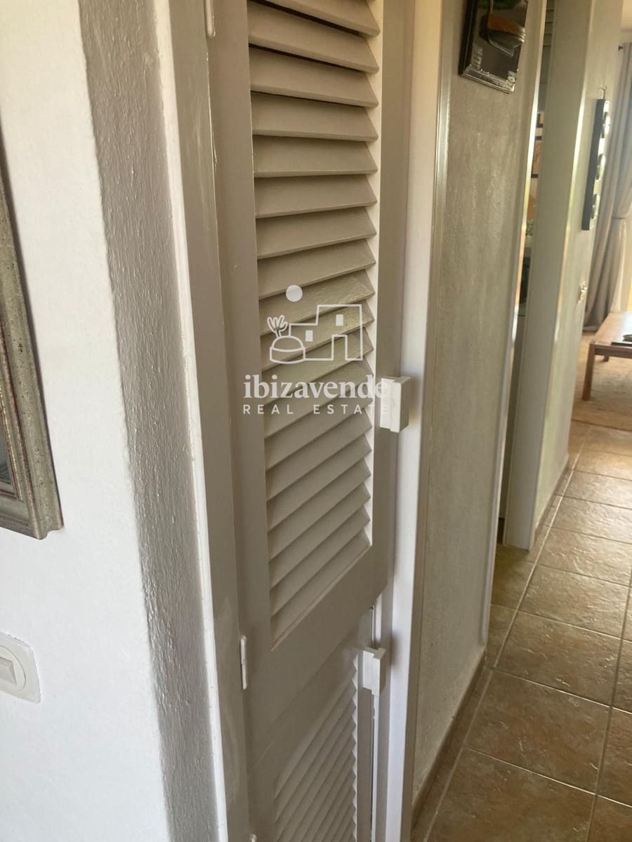 2 soveværelse Lejlighed til leje i Cala Tarida med swimmingpool garage - € 3.000 (Ref: 9570060)