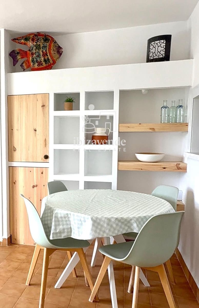 Appartement de 2 chambres à louer à Cala Tarida avec piscine garage - 3 000 € (Ref: 9570060)