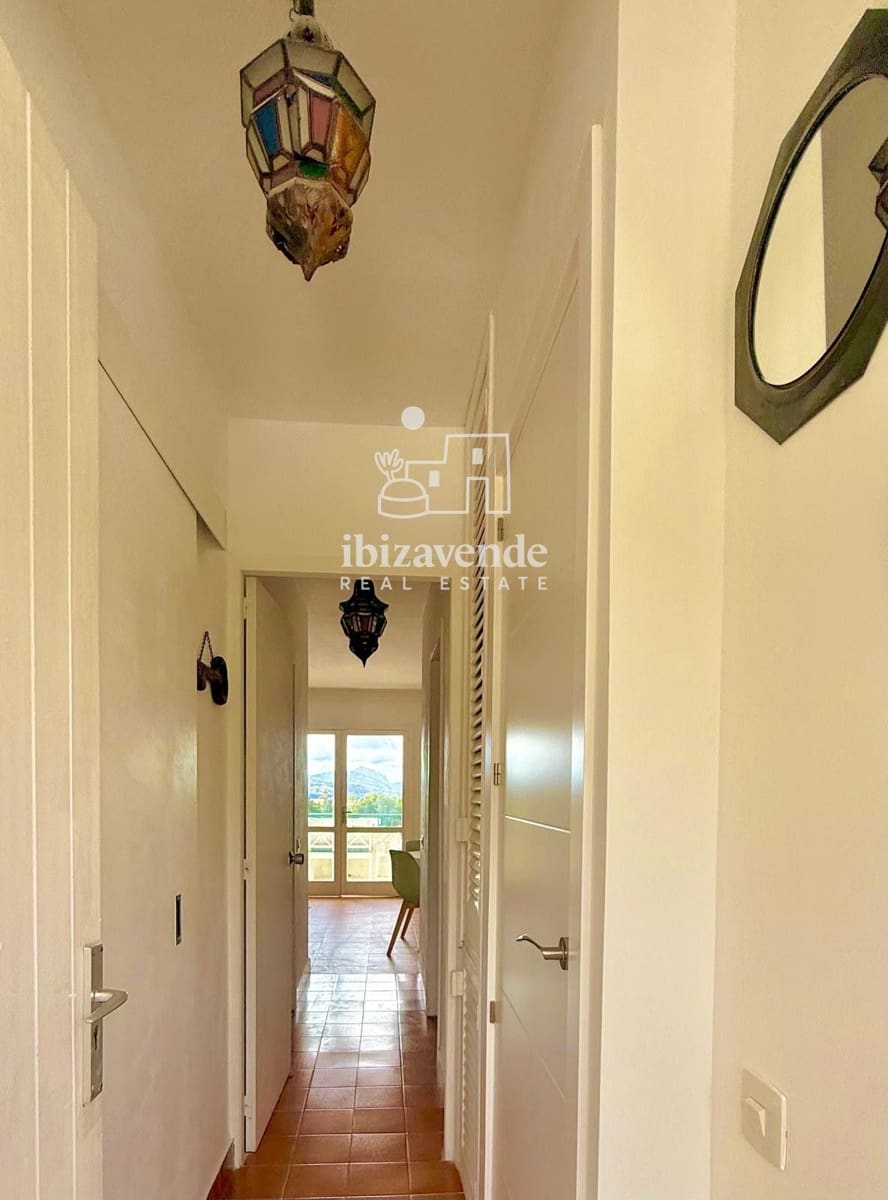 Appartement de 2 chambres à louer à Cala Tarida avec piscine garage - 3 000 € (Ref: 9570060)