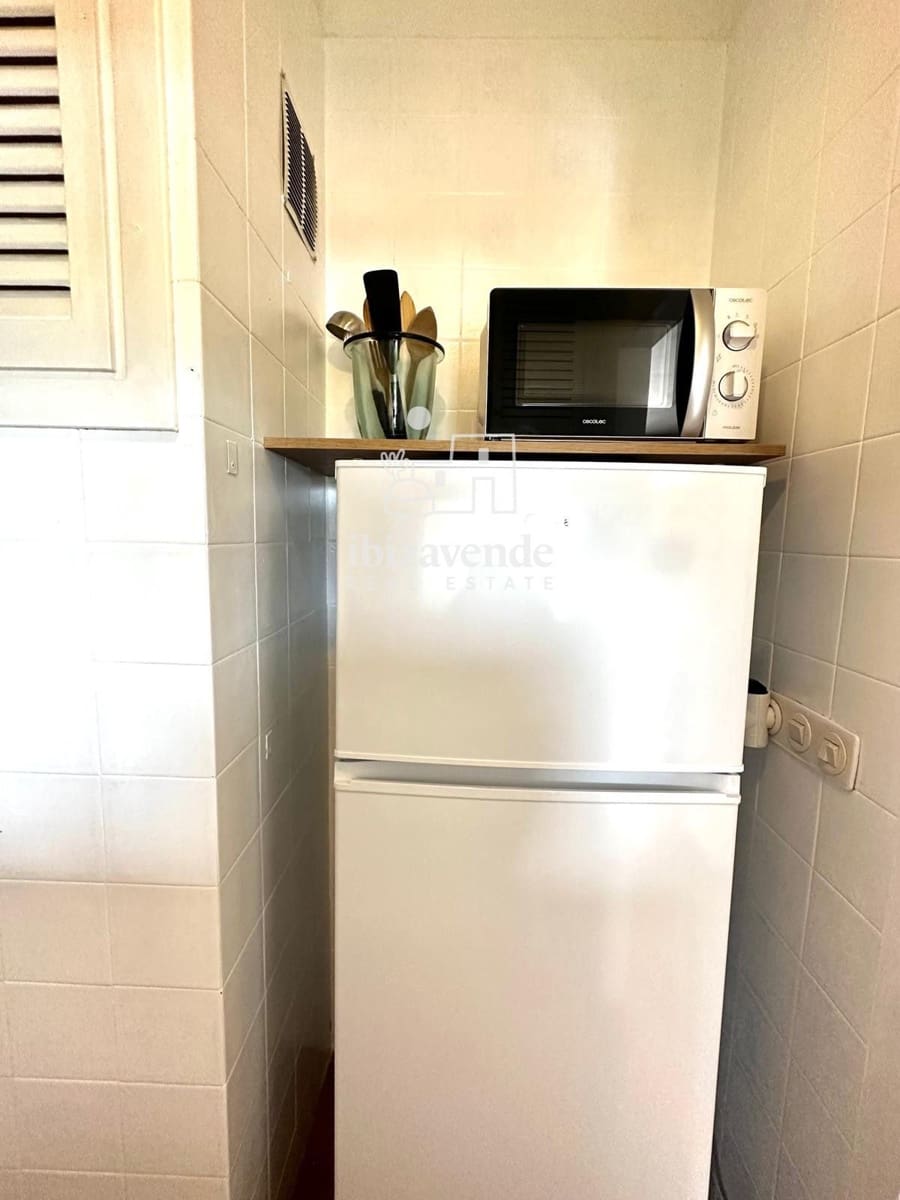 Appartement de 2 chambres à louer à Cala Tarida avec piscine garage - 3 000 € (Ref: 9570060)