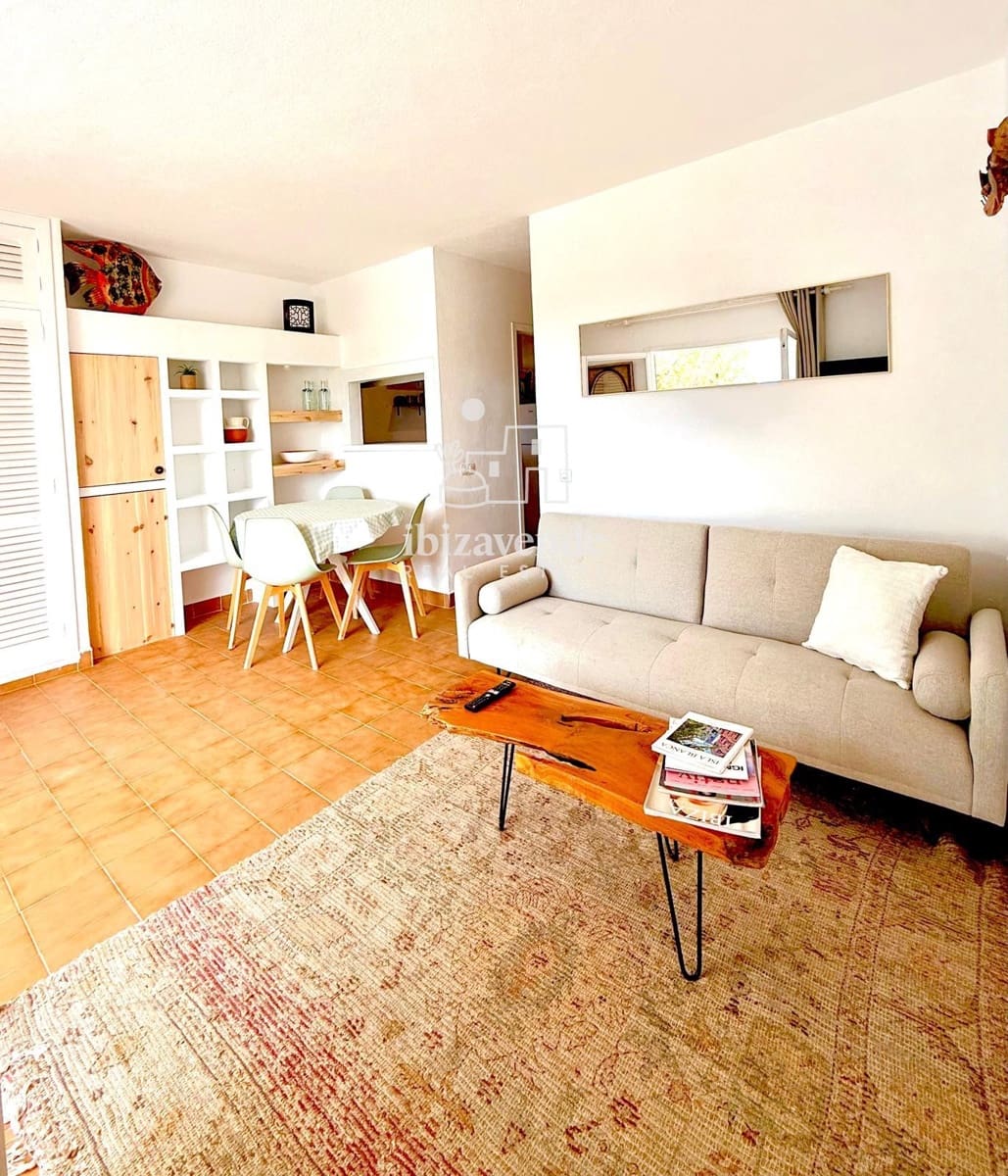 Appartement de 2 chambres à louer à Cala Tarida avec piscine garage - 3 000 € (Ref: 9570060)